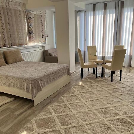 Ari Apartment Bulevardul Mamaia Констанца Экстерьер фото