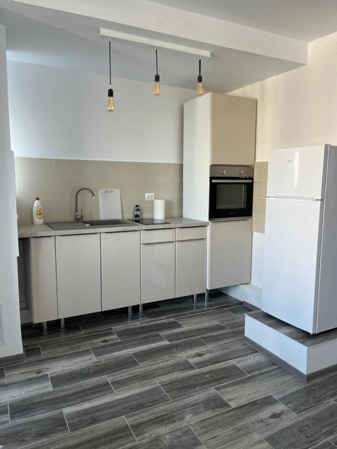 Ari Apartment Bulevardul Mamaia Констанца Экстерьер фото