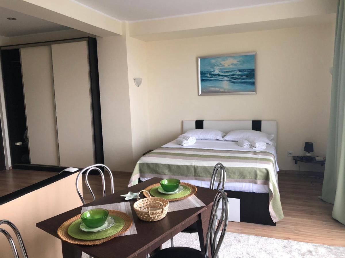 Ari Apartment Bulevardul Mamaia Констанца Экстерьер фото